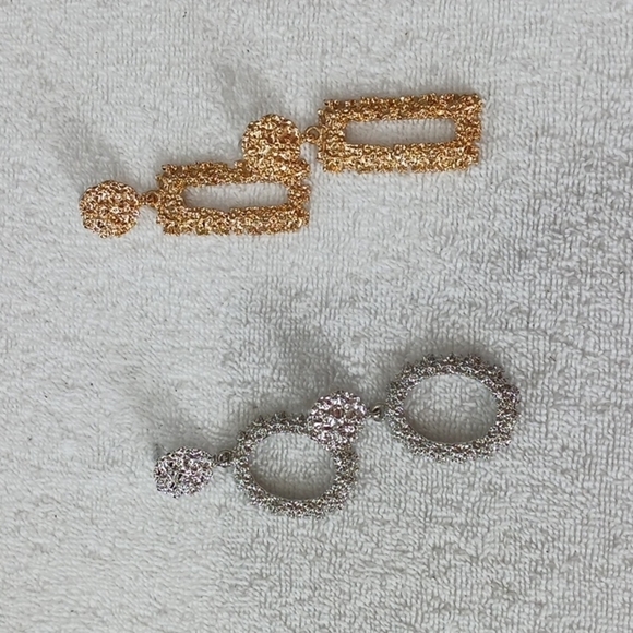 WOMEN'S Geometric Chunky Drop Silver and Gold Earring Set. Set of 2. - Picture 10 of 12